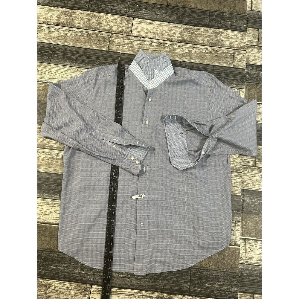 Robert Graham Men's Button-Down Shirt in Navy and White Micro-Check - Picture 2 of 6